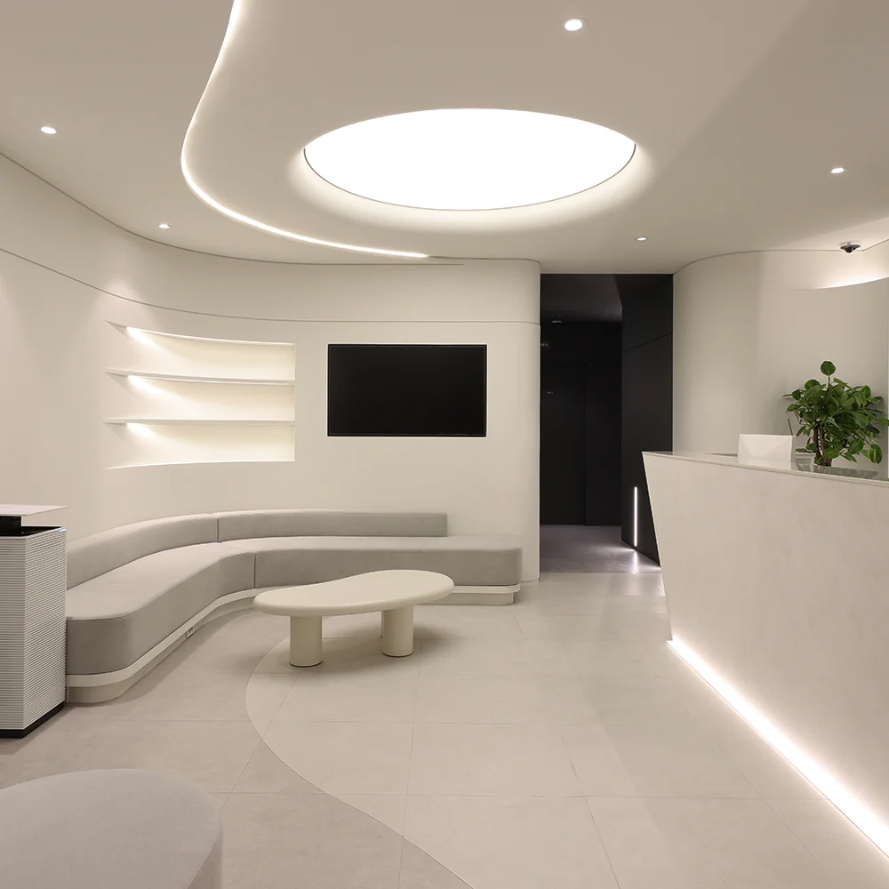 Lucenne Clinic lounge